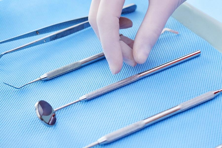 narzędzia stomatologiczne