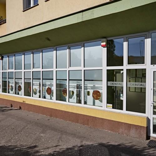 Dental budynek od przodu